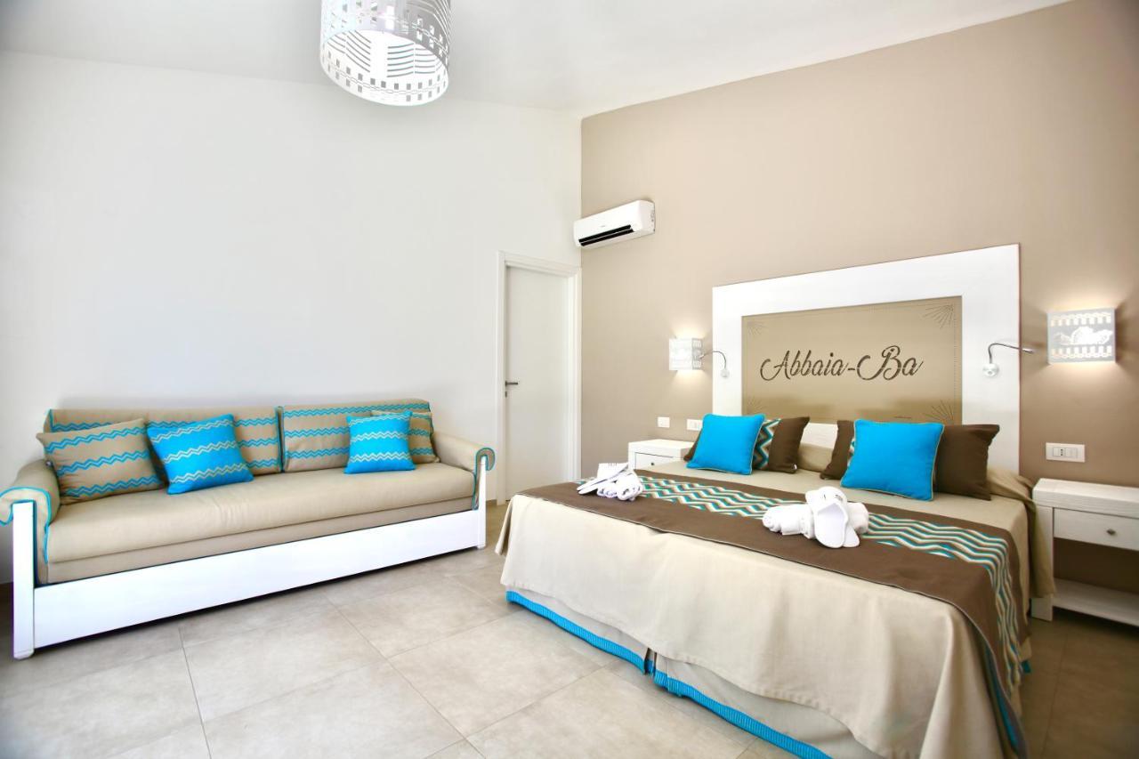 Resort Abbaia Ba Budoni Bagian luar foto