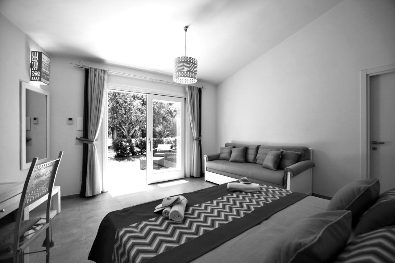 Resort Abbaia Ba Budoni Bagian luar foto