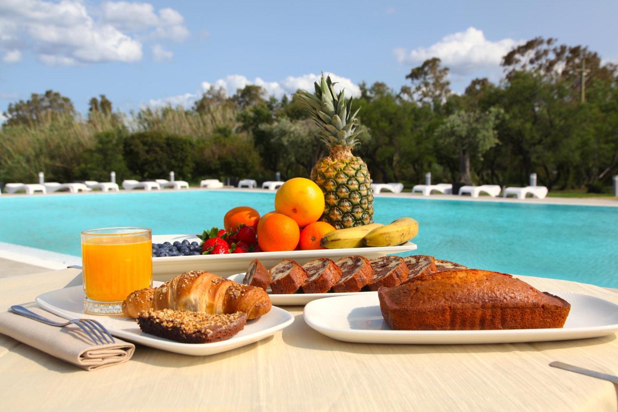 Resort Abbaia Ba Budoni Bagian luar foto