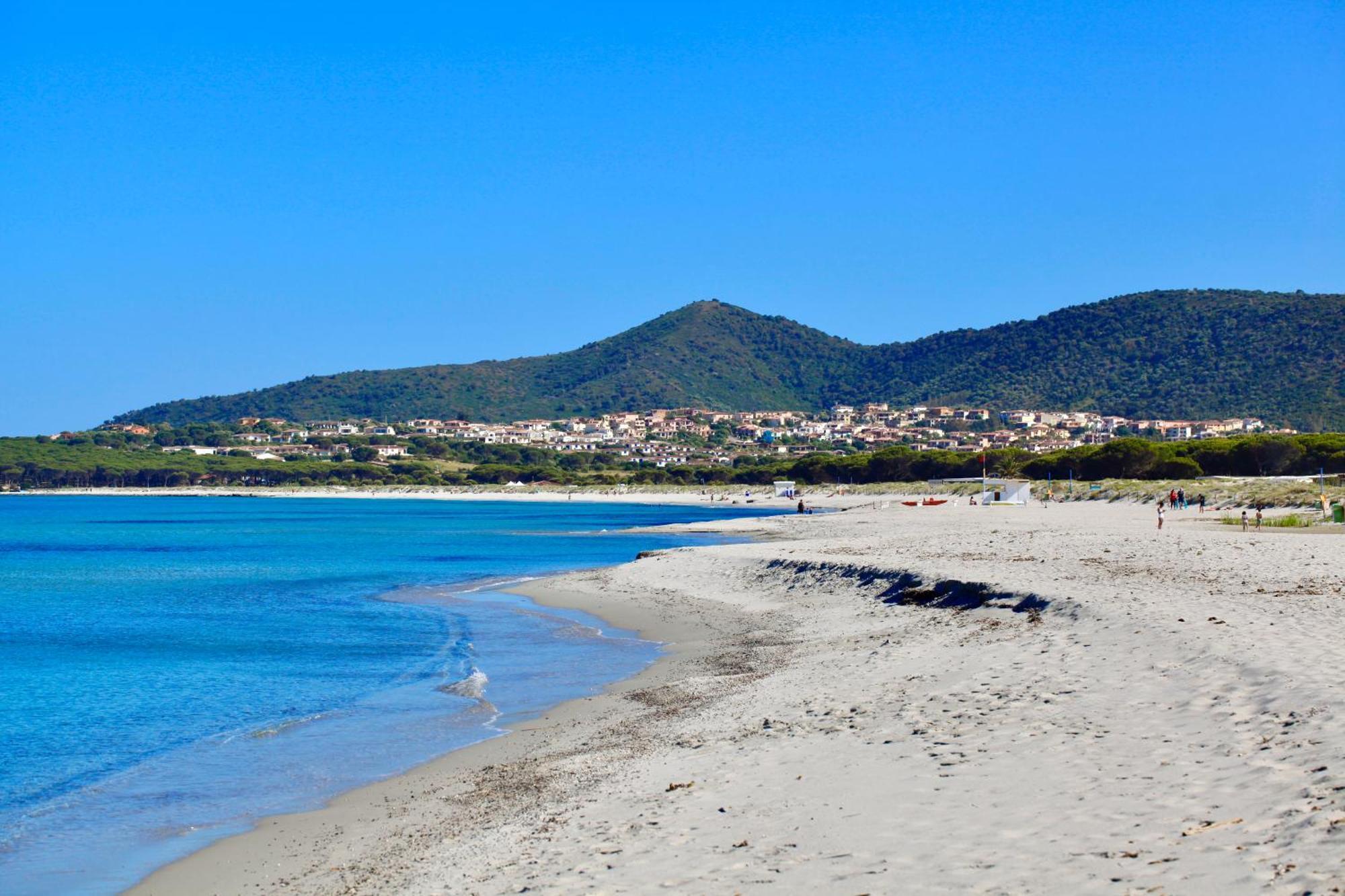 Resort Abbaia Ba Budoni Bagian luar foto