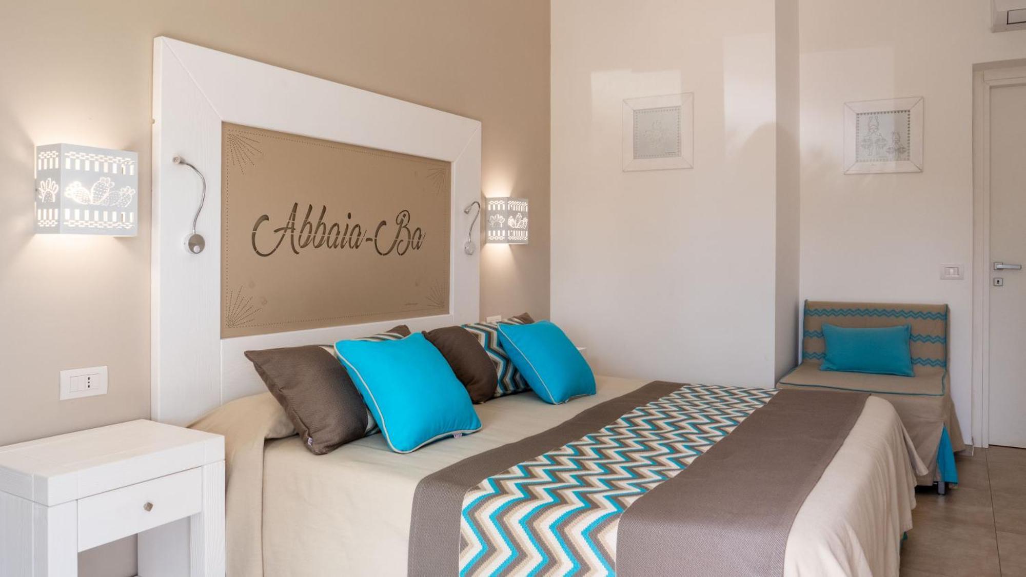 Resort Abbaia Ba Budoni Bagian luar foto