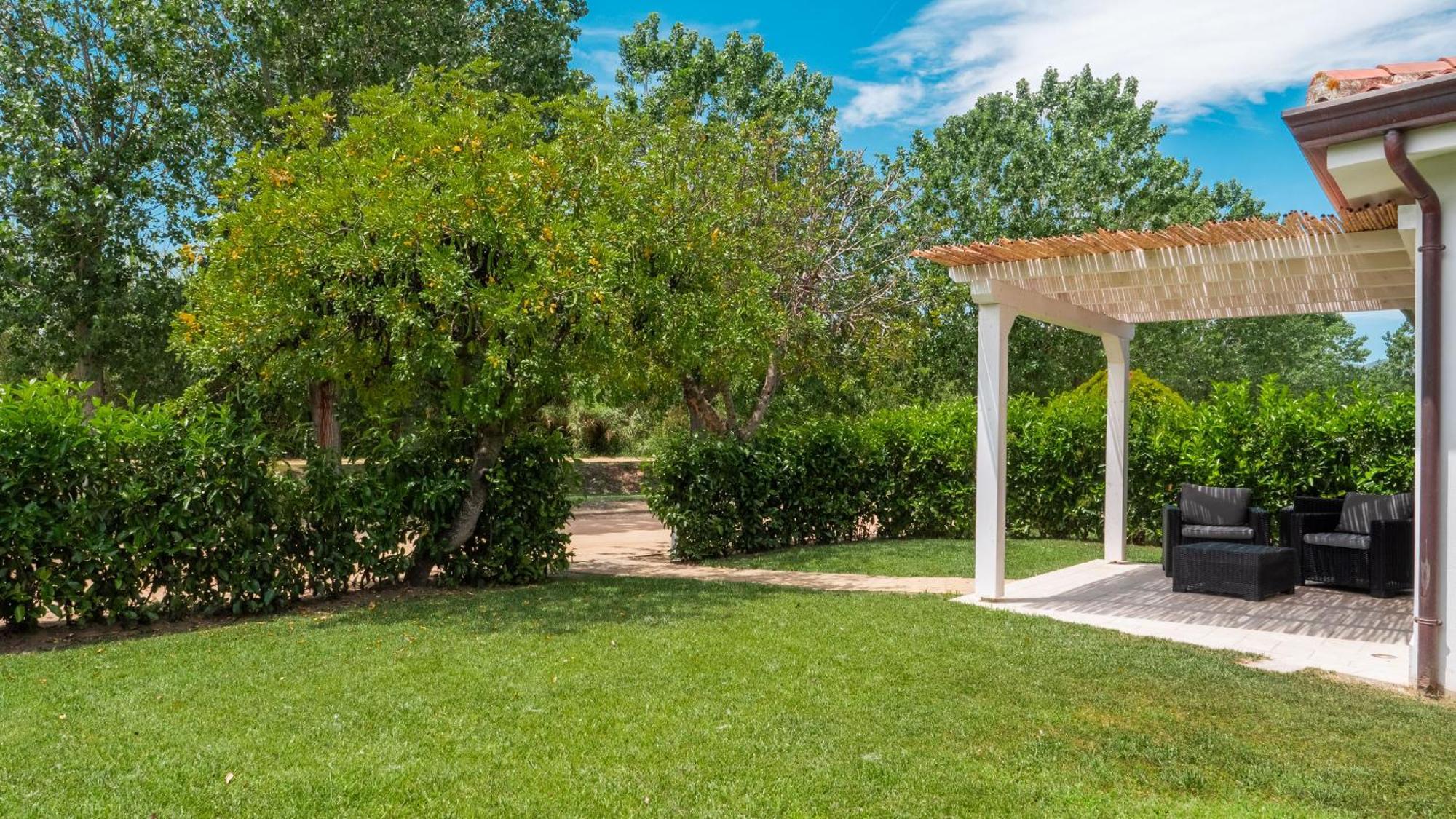 Resort Abbaia Ba Budoni Bagian luar foto